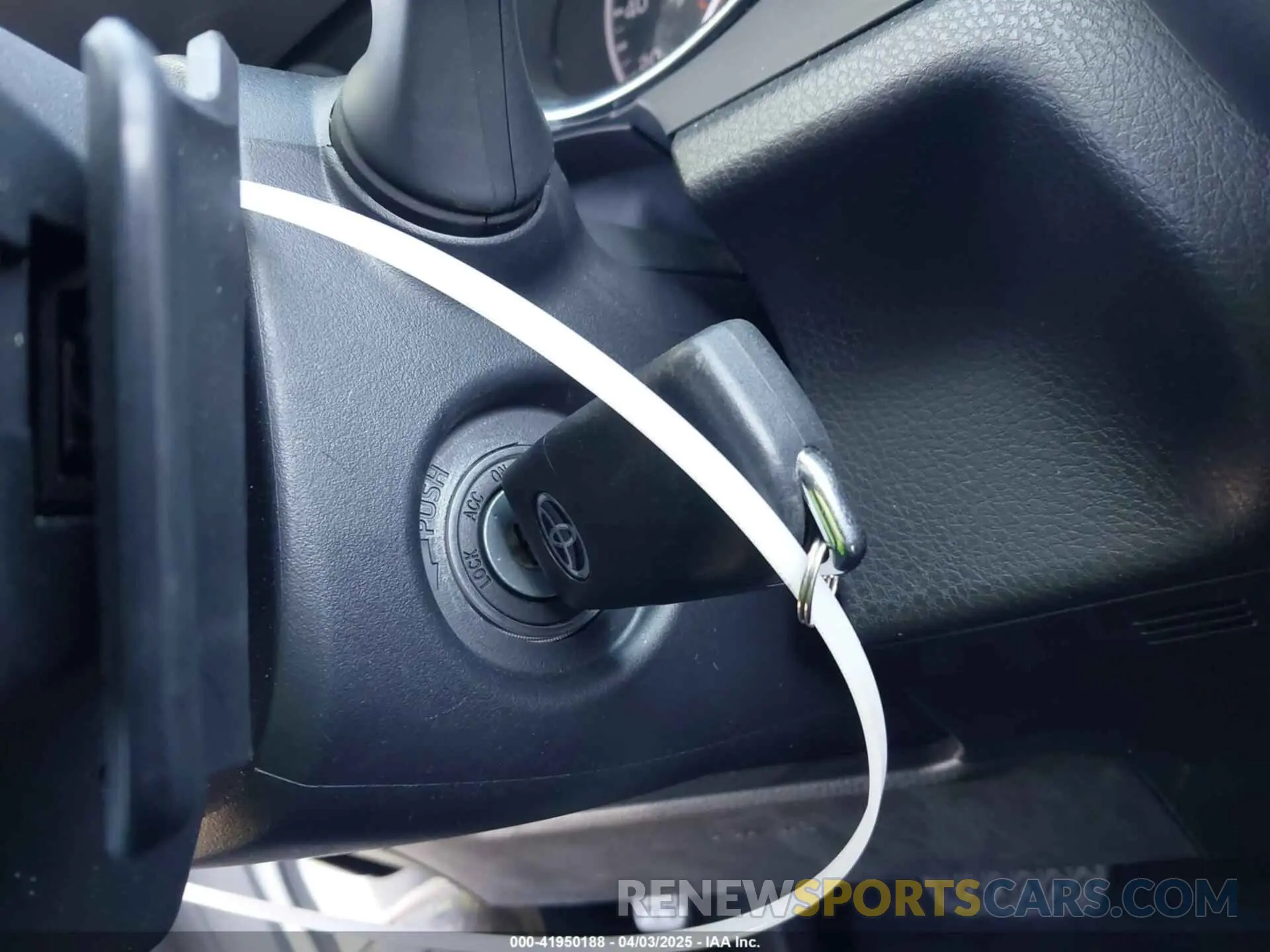 11 fotografías del automóvil dañado 4T1G11AK2LU970118 TOYOTA CAMRY 2020