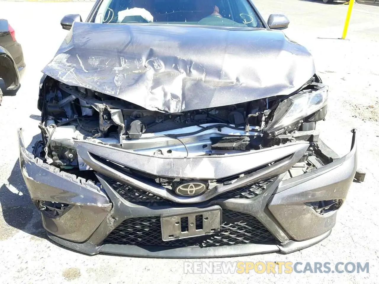 9 fotografías del automóvil dañado 4T1G11AK2LU971592 TOYOTA CAMRY 2020