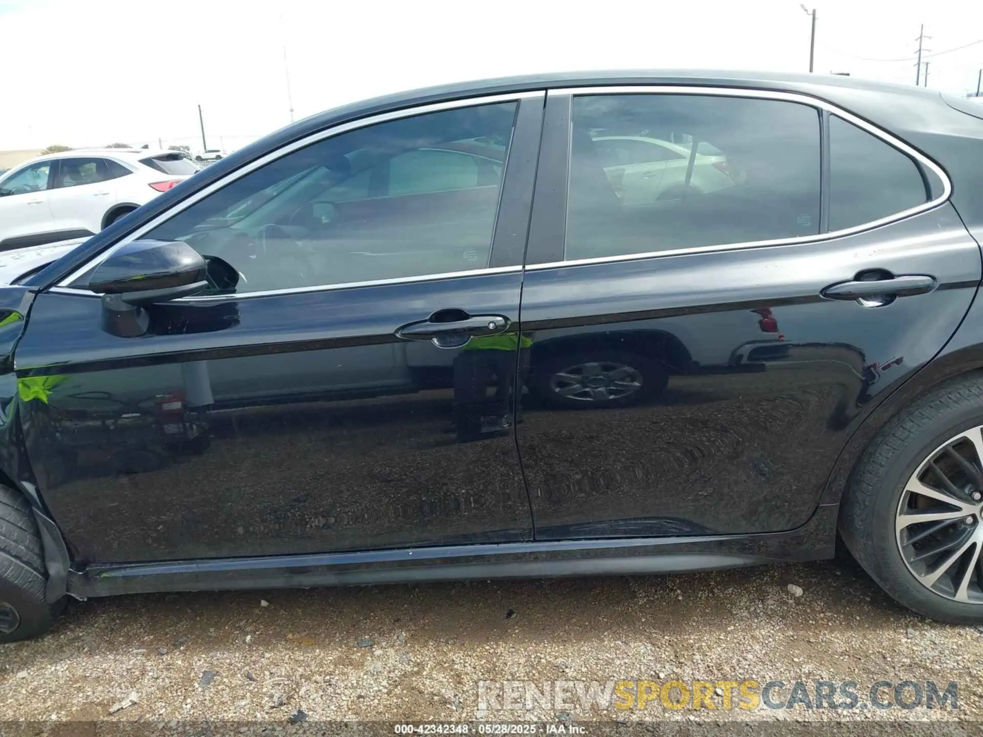 14 fotografías del automóvil dañado 4T1G11AK2LU975285 TOYOTA CAMRY 2020