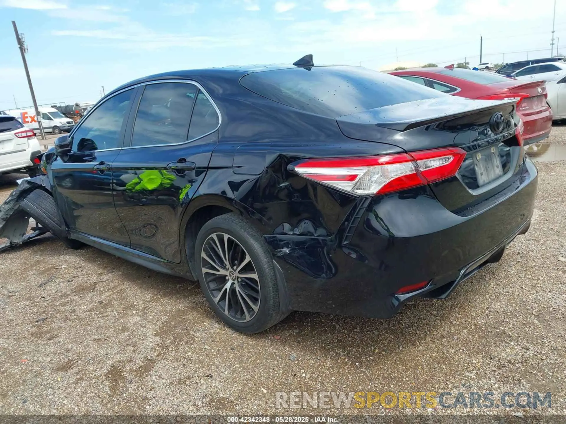 3 fotografías del automóvil dañado 4T1G11AK2LU975285 TOYOTA CAMRY 2020