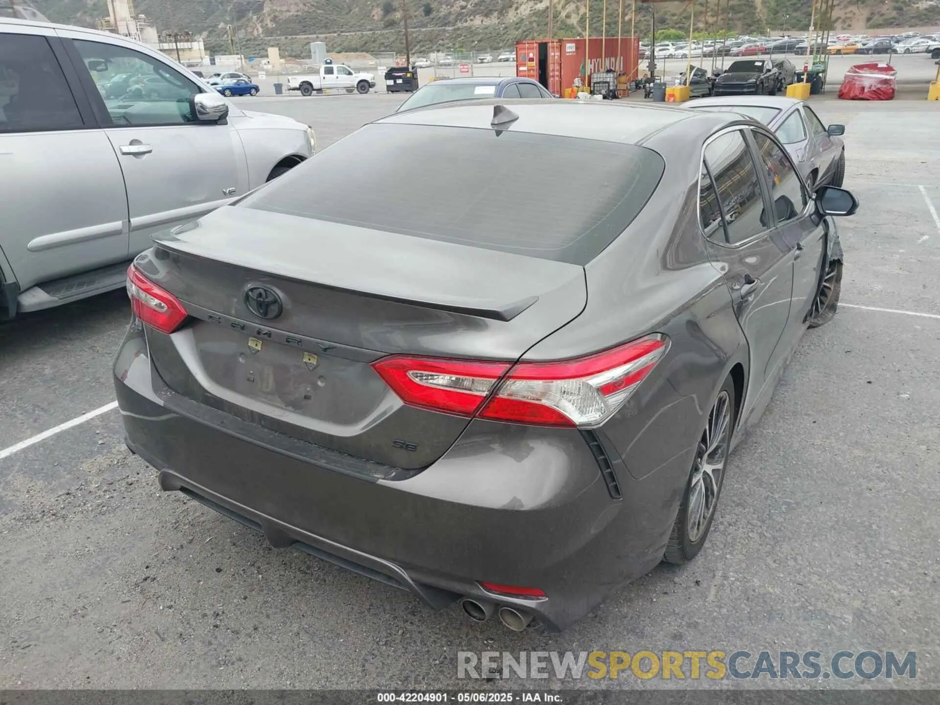 4 fotografías del automóvil dañado 4T1G11AK2LU989218 TOYOTA CAMRY 2020
