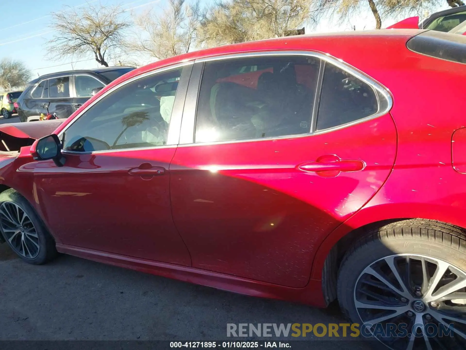 14 fotografías del automóvil dañado 4T1G11AK3LU309648 TOYOTA CAMRY 2020