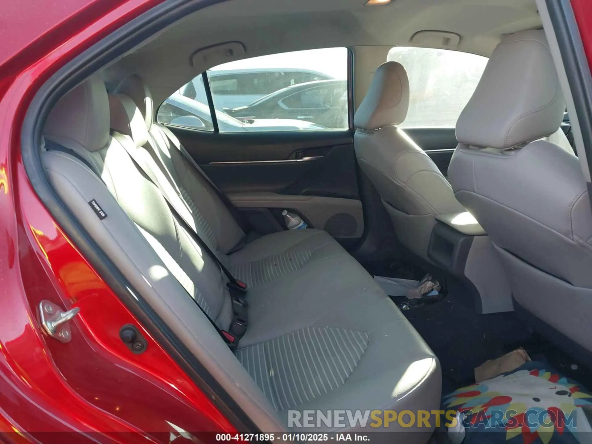 8 fotografías del automóvil dañado 4T1G11AK3LU309648 TOYOTA CAMRY 2020