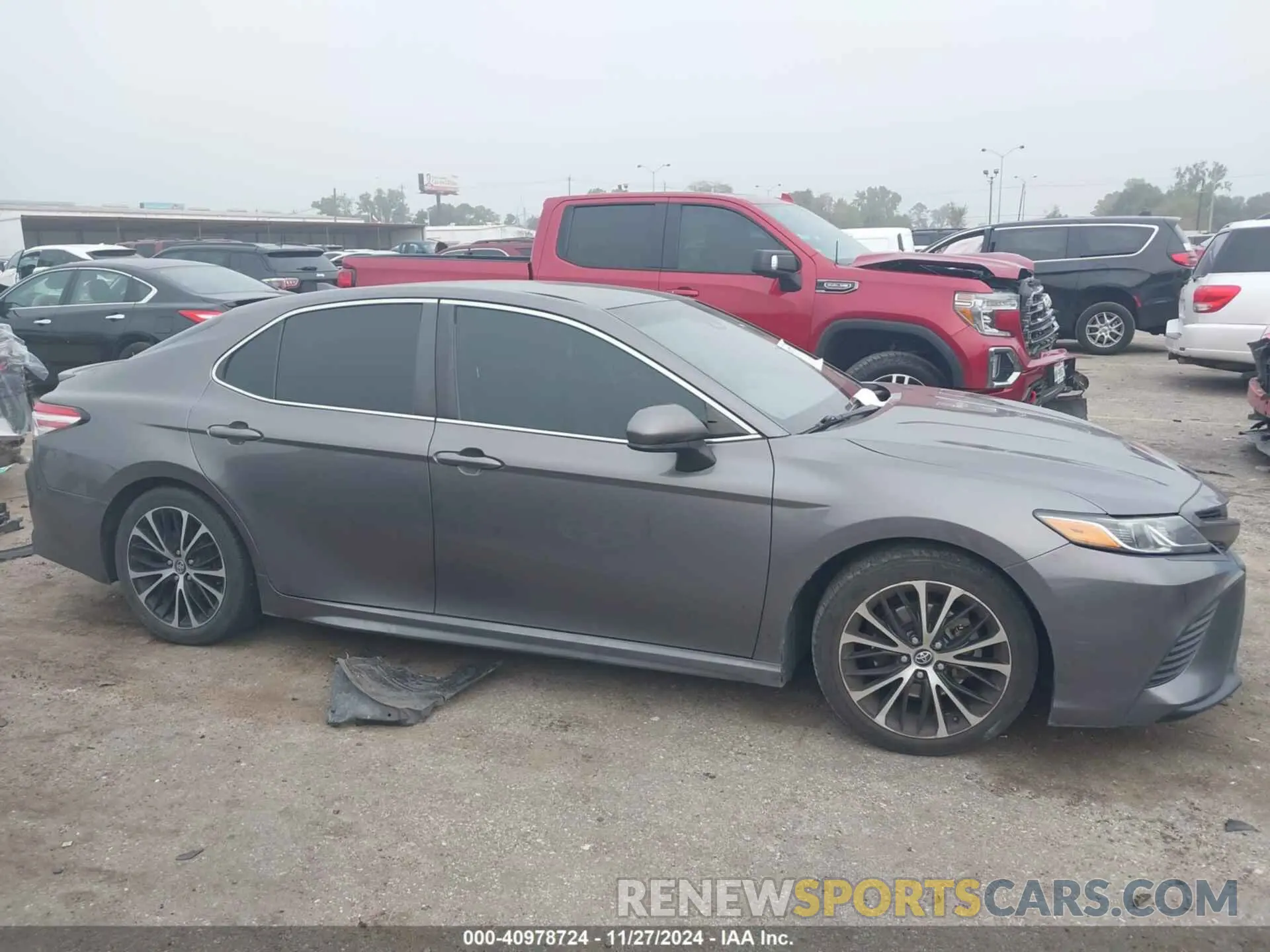 13 fotografías del automóvil dañado 4T1G11AK3LU321122 TOYOTA CAMRY 2020