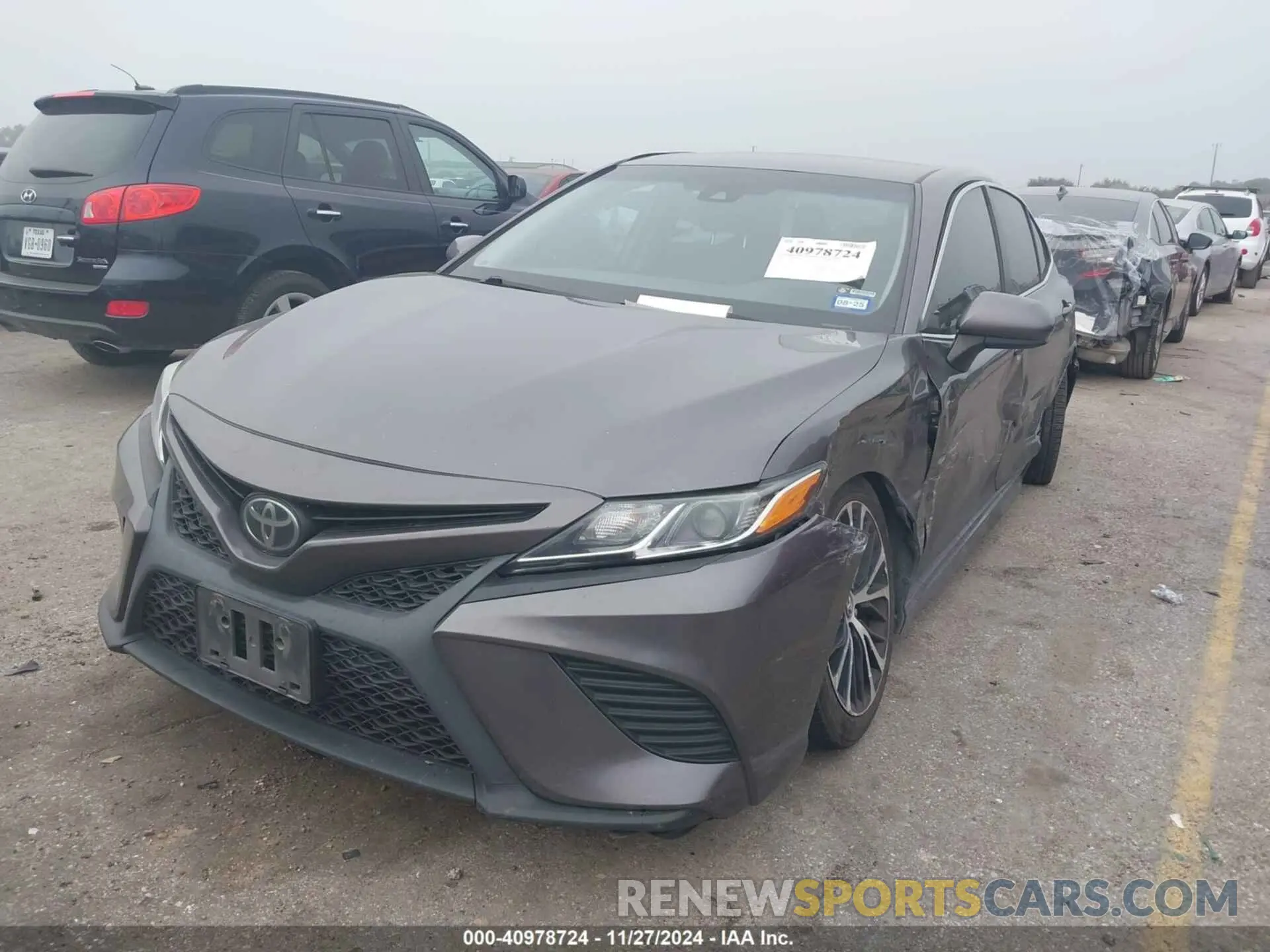 2 fotografías del automóvil dañado 4T1G11AK3LU321122 TOYOTA CAMRY 2020