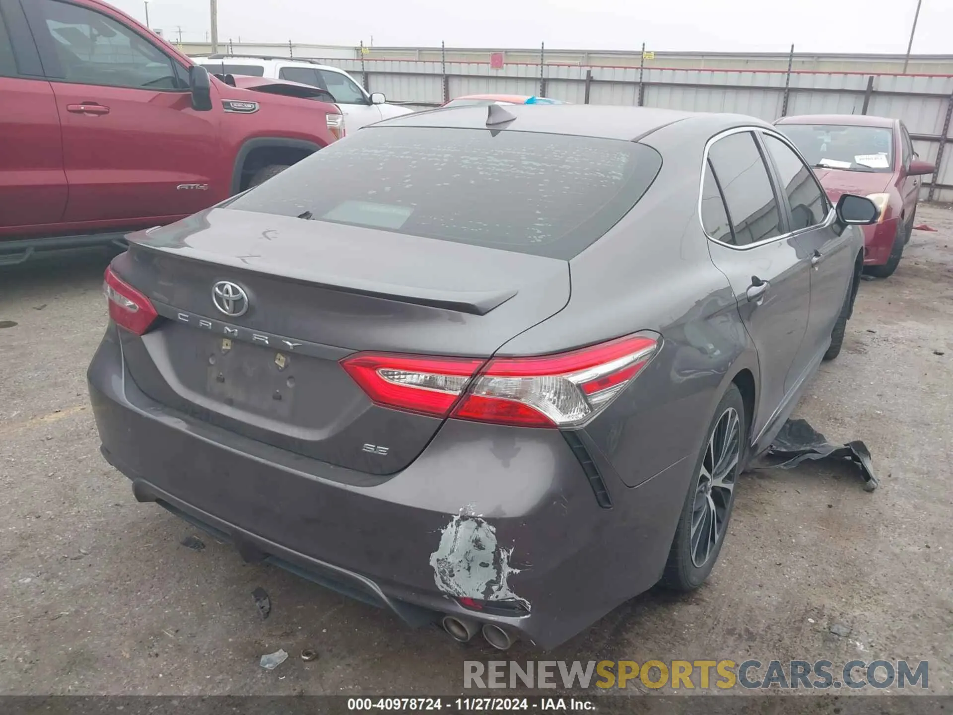 4 fotografías del automóvil dañado 4T1G11AK3LU321122 TOYOTA CAMRY 2020