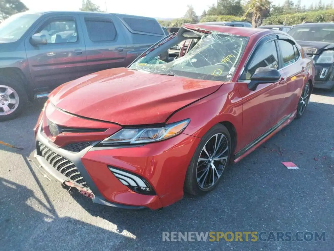 2 fotografías del automóvil dañado 4T1G11AK3LU322917 TOYOTA CAMRY 2020