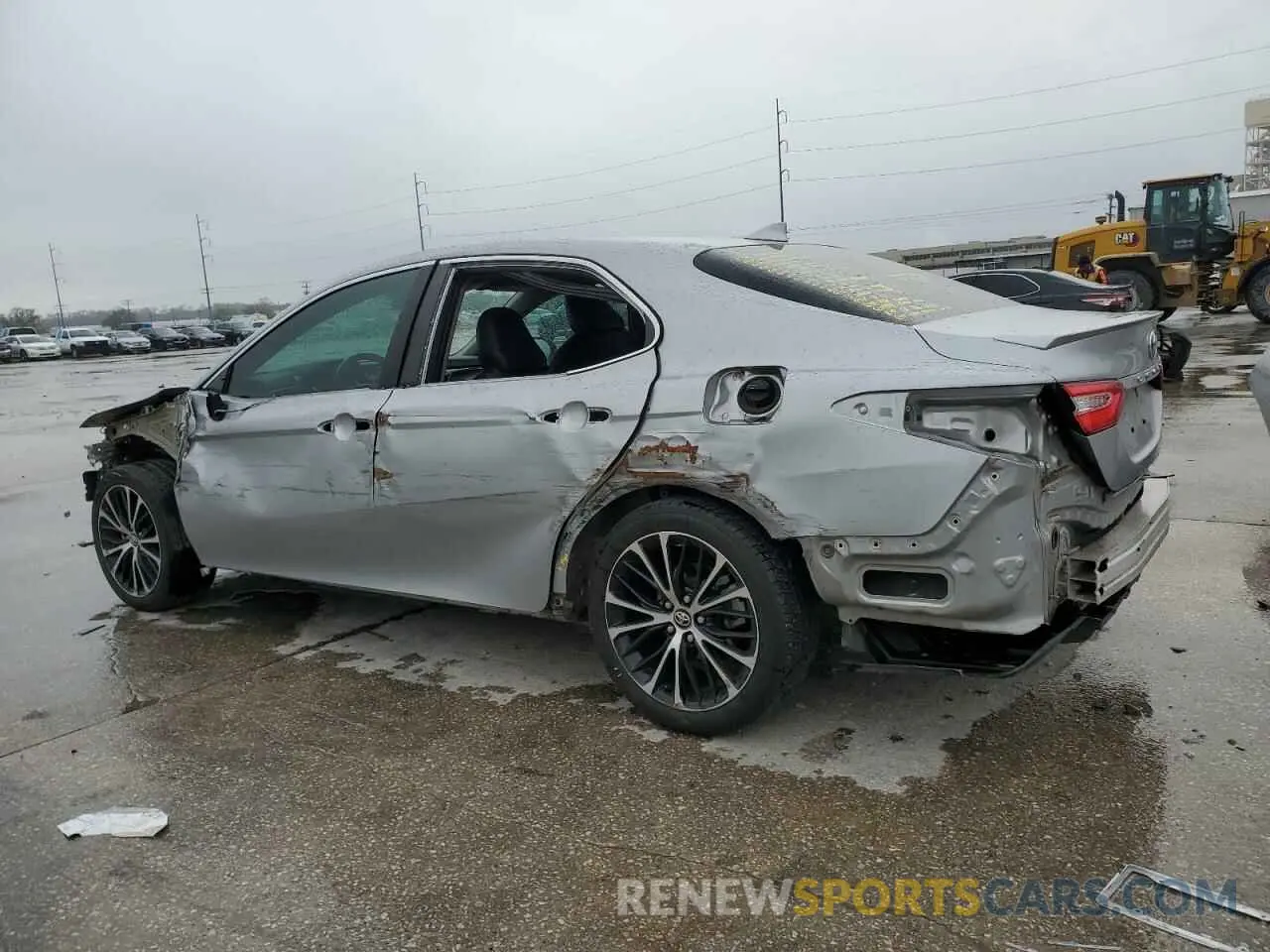 2 fotografías del automóvil dañado 4T1G11AK3LU322920 TOYOTA CAMRY 2020