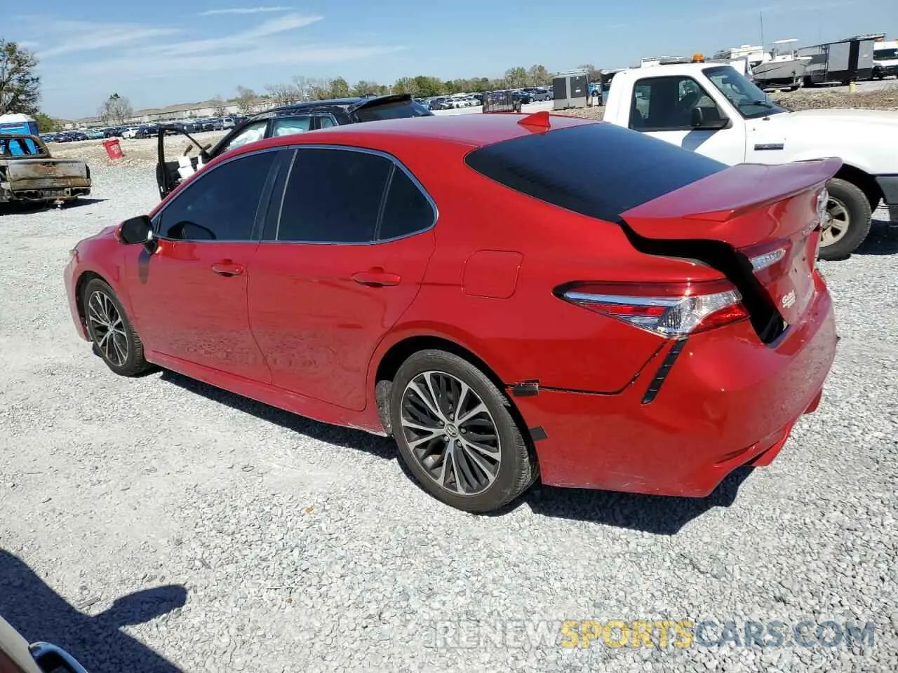 2 fotografías del automóvil dañado 4T1G11AK3LU335067 TOYOTA CAMRY 2020
