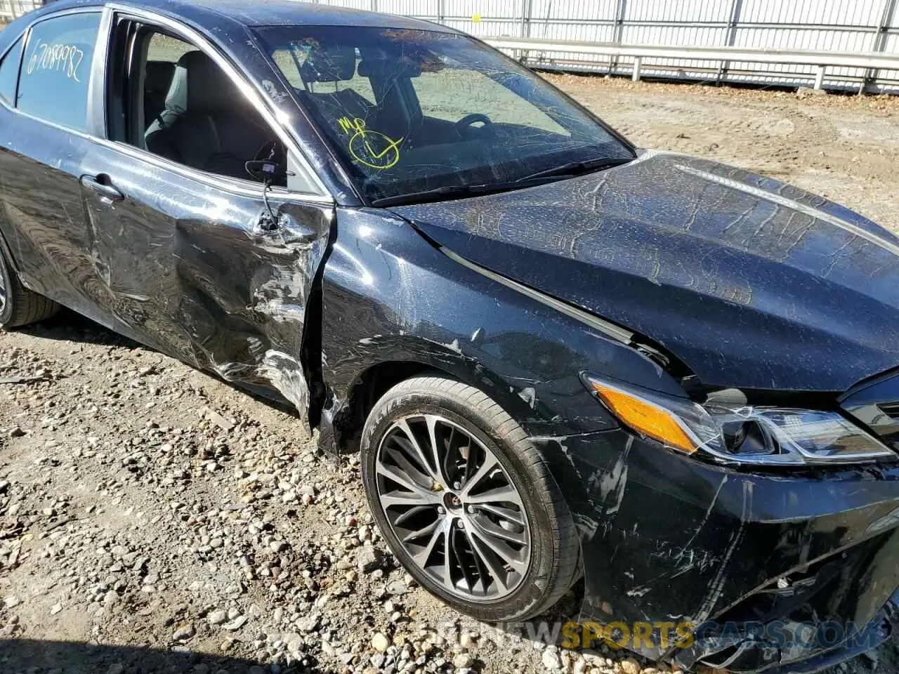 9 fotografías del automóvil dañado 4T1G11AK3LU338096 TOYOTA CAMRY 2020