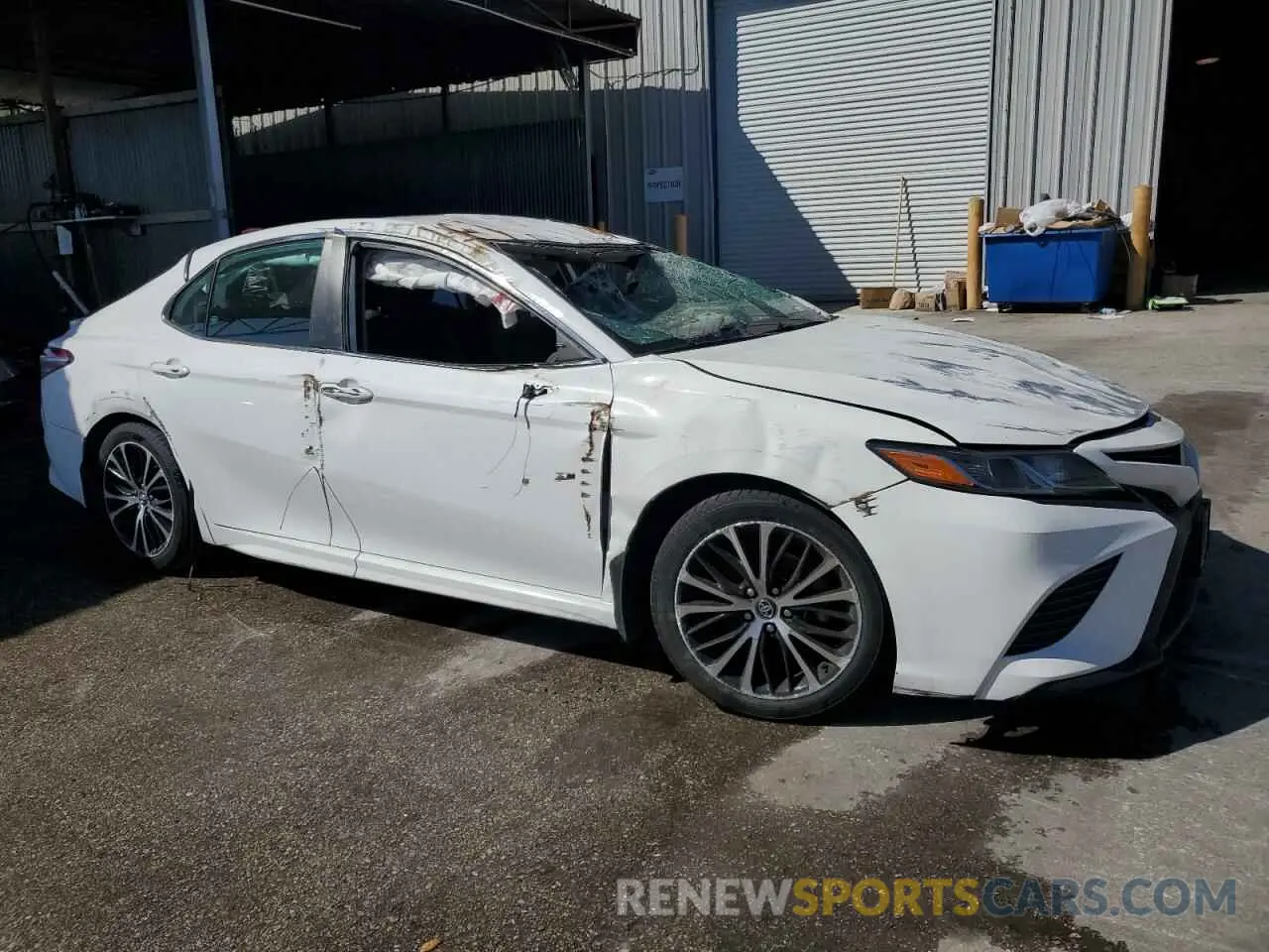 4 fotografías del automóvil dañado 4T1G11AK3LU340642 TOYOTA CAMRY 2020