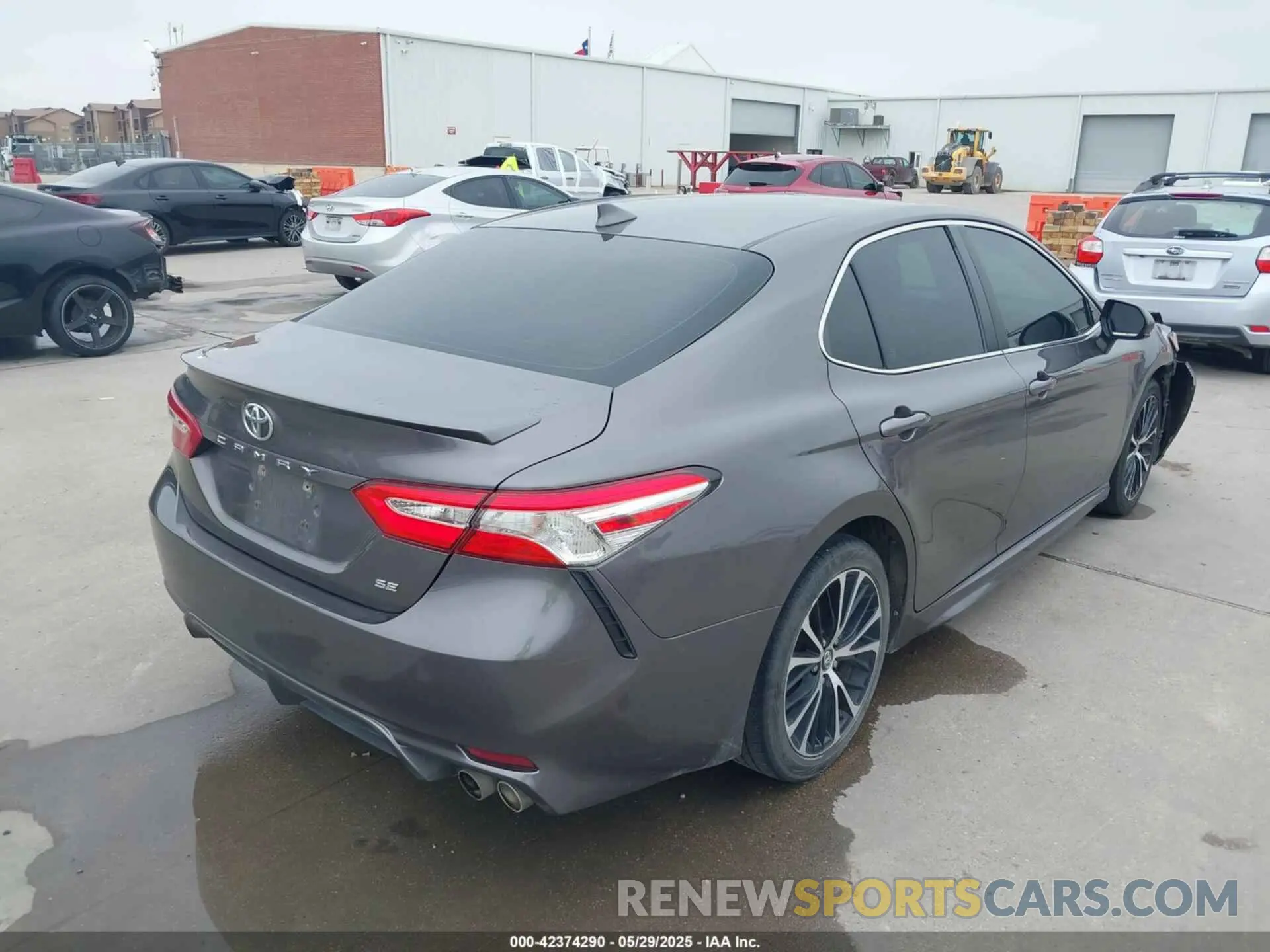 4 fotografías del automóvil dañado 4T1G11AK3LU349972 TOYOTA CAMRY 2020