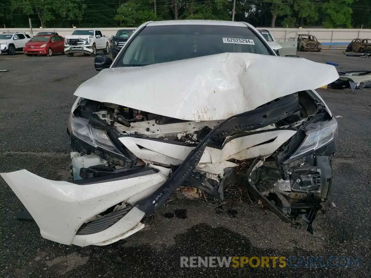 5 fotografías del automóvil dañado 4T1G11AK3LU352192 TOYOTA CAMRY 2020