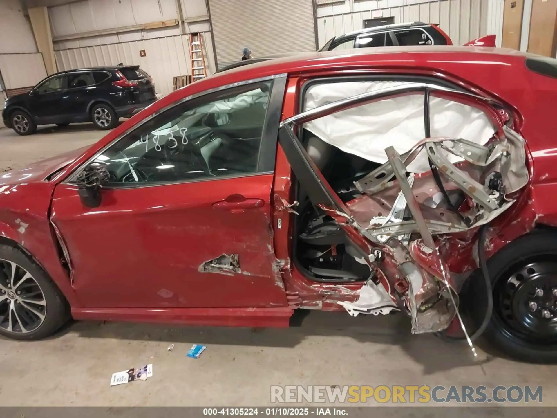 14 fotografías del automóvil dañado 4T1G11AK3LU374838 TOYOTA CAMRY 2020