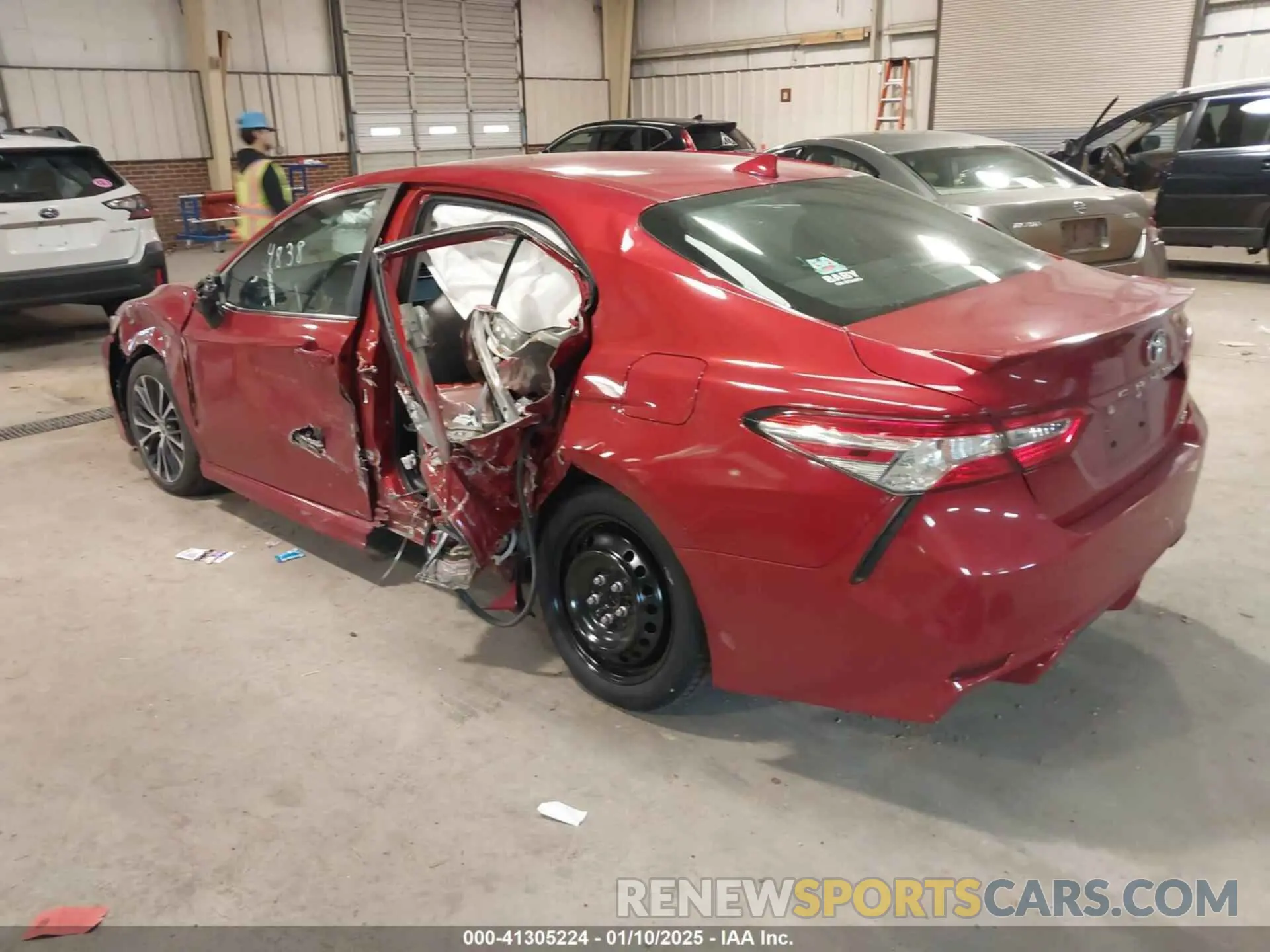 3 fotografías del automóvil dañado 4T1G11AK3LU374838 TOYOTA CAMRY 2020