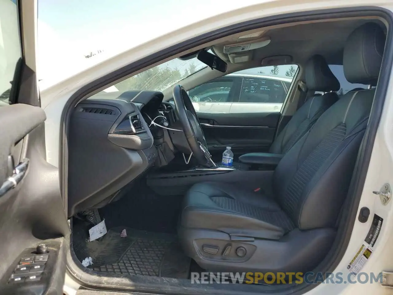7 fotografías del automóvil dañado 4T1G11AK3LU379019 TOYOTA CAMRY 2020