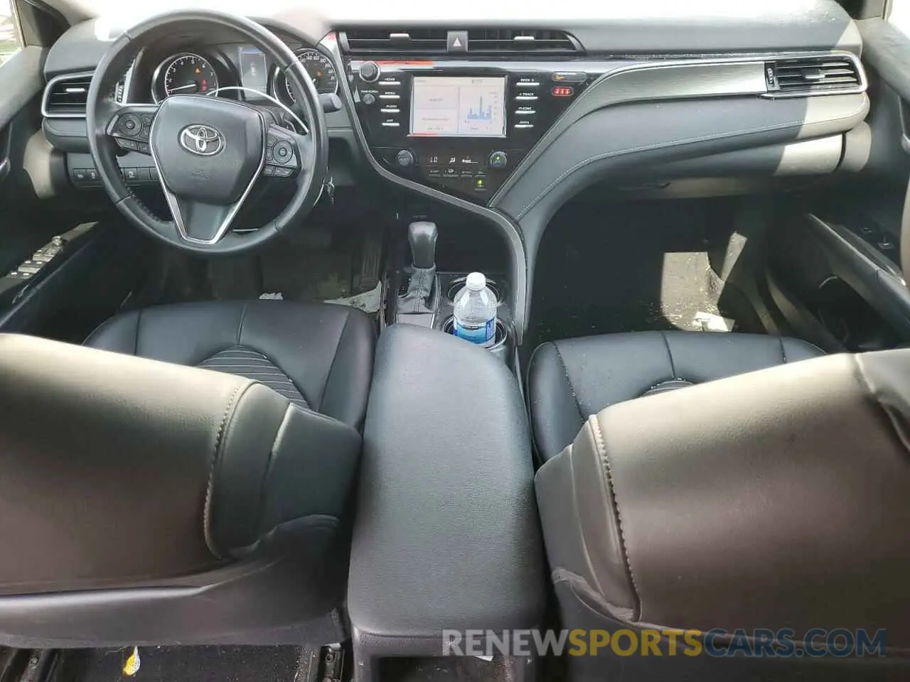 8 fotografías del automóvil dañado 4T1G11AK3LU379019 TOYOTA CAMRY 2020
