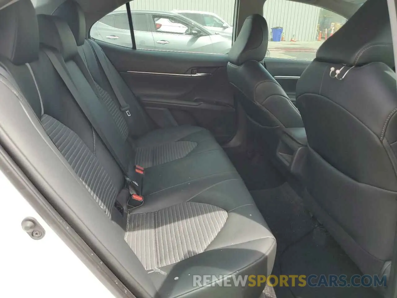 10 fotografías del automóvil dañado 4T1G11AK3LU506044 TOYOTA CAMRY 2020