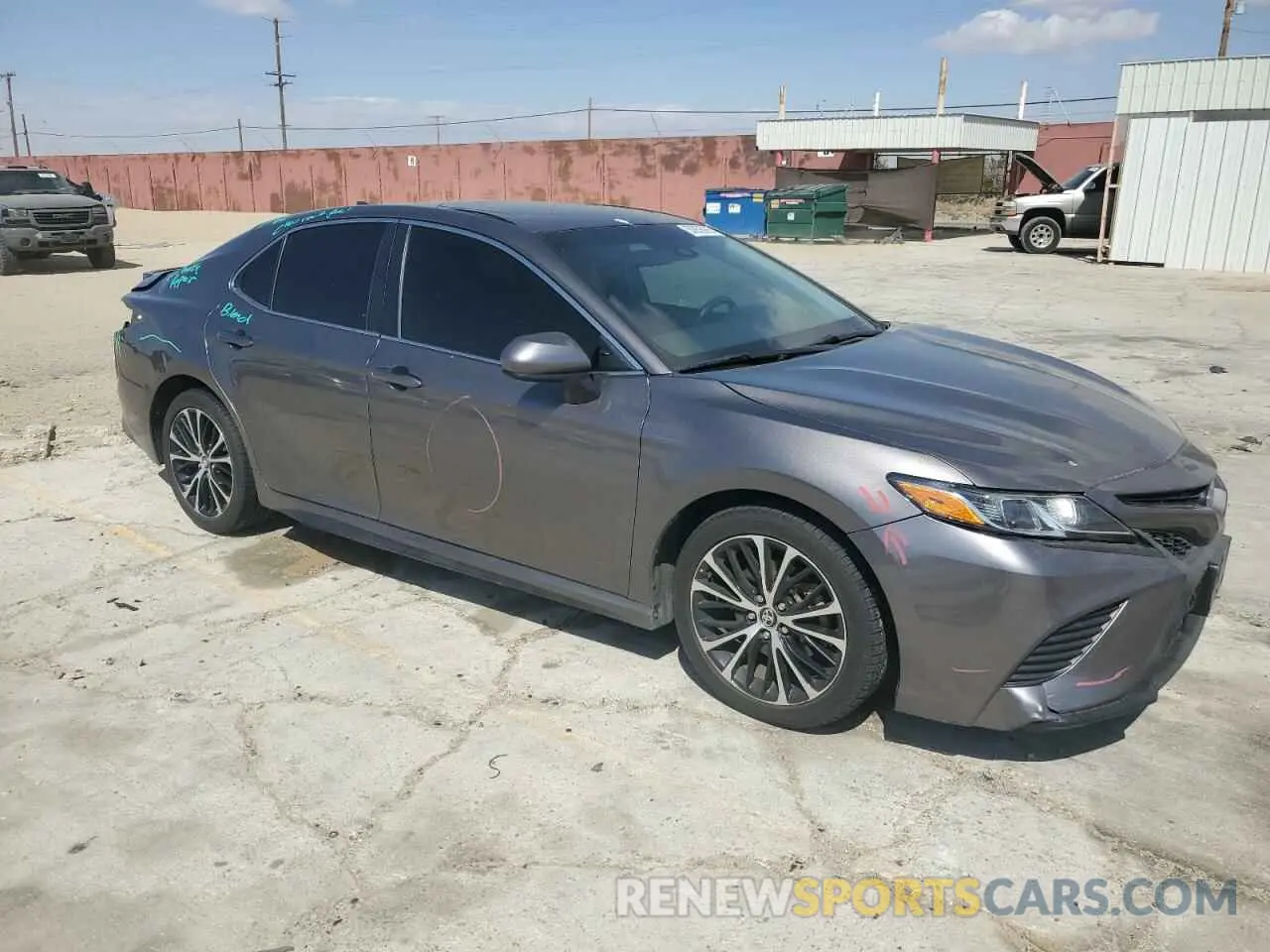 4 fotografías del automóvil dañado 4T1G11AK3LU877883 TOYOTA CAMRY 2020