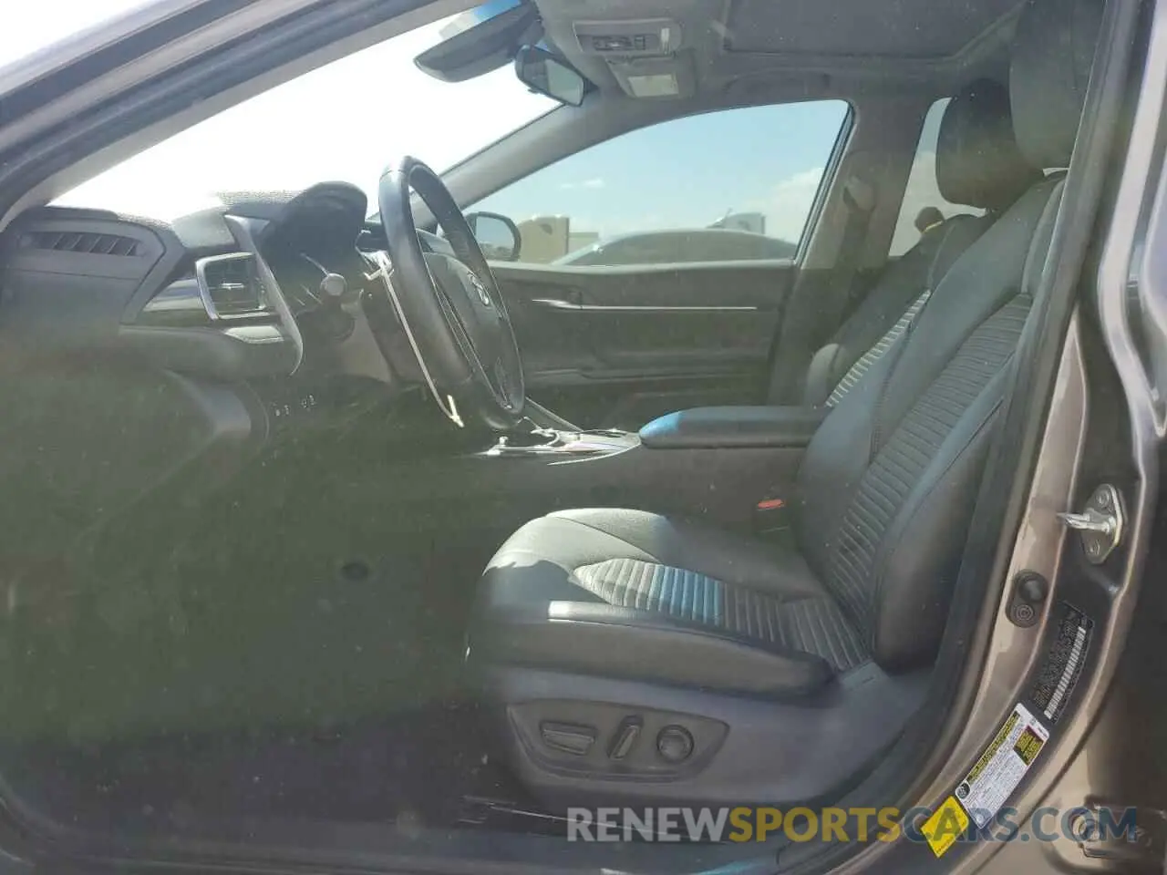 7 fotografías del automóvil dañado 4T1G11AK3LU877883 TOYOTA CAMRY 2020