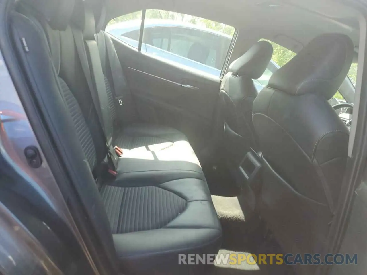 10 fotografías del automóvil dañado 4T1G11AK3LU907979 TOYOTA CAMRY 2020