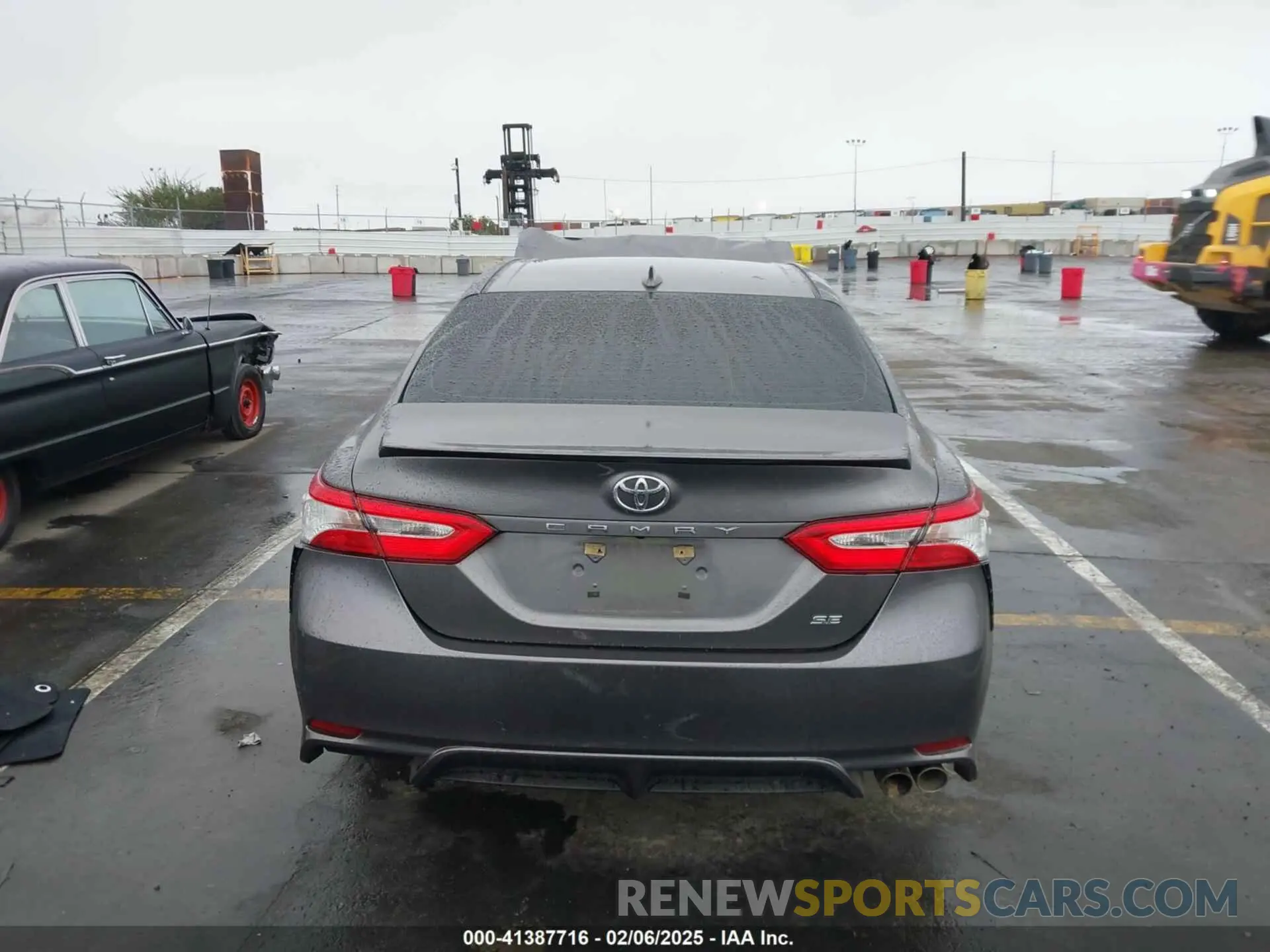 15 fotografías del automóvil dañado 4T1G11AK3LU912826 TOYOTA CAMRY 2020