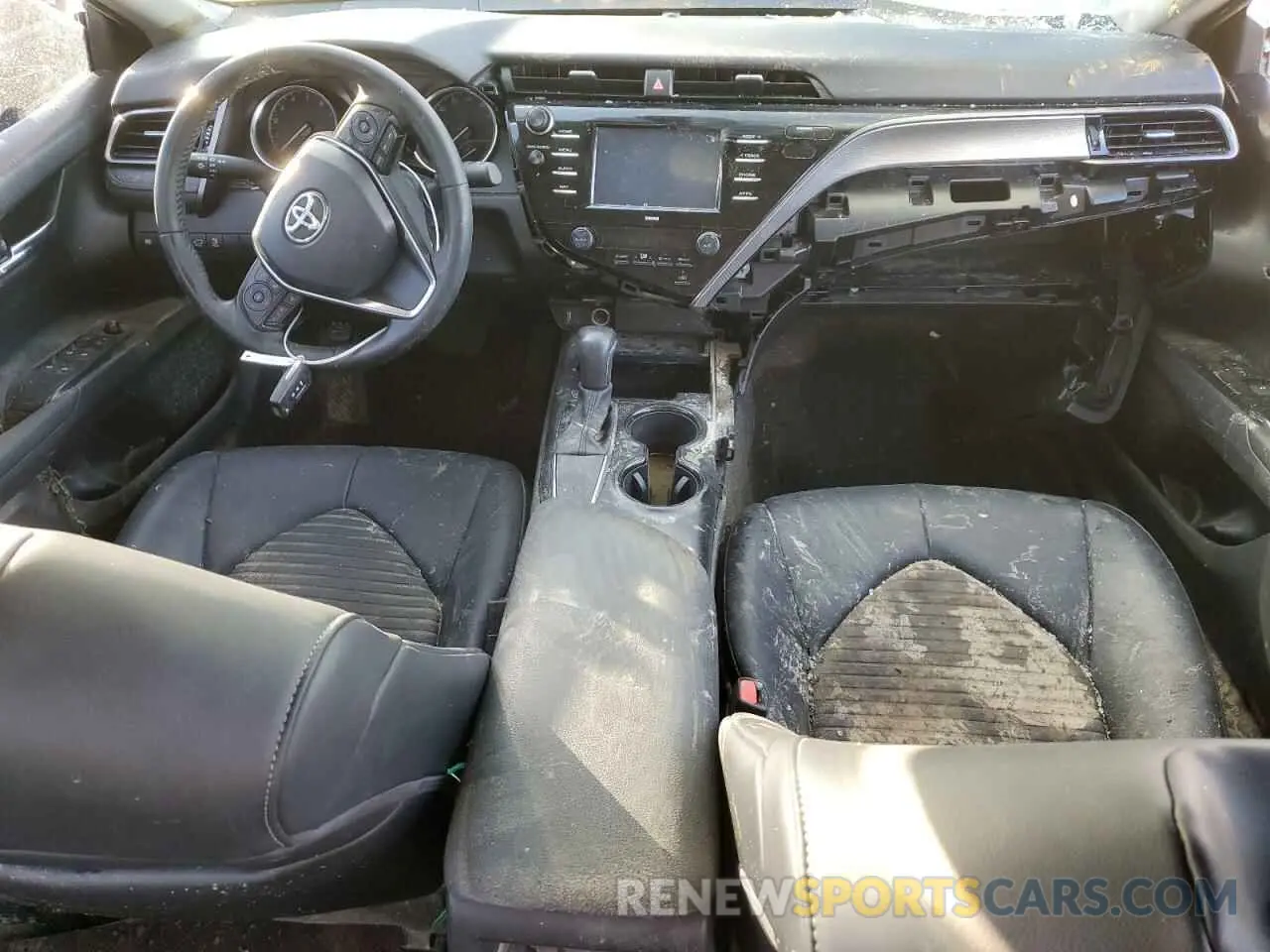 8 fotografías del automóvil dañado 4T1G11AK3LU912986 TOYOTA CAMRY 2020