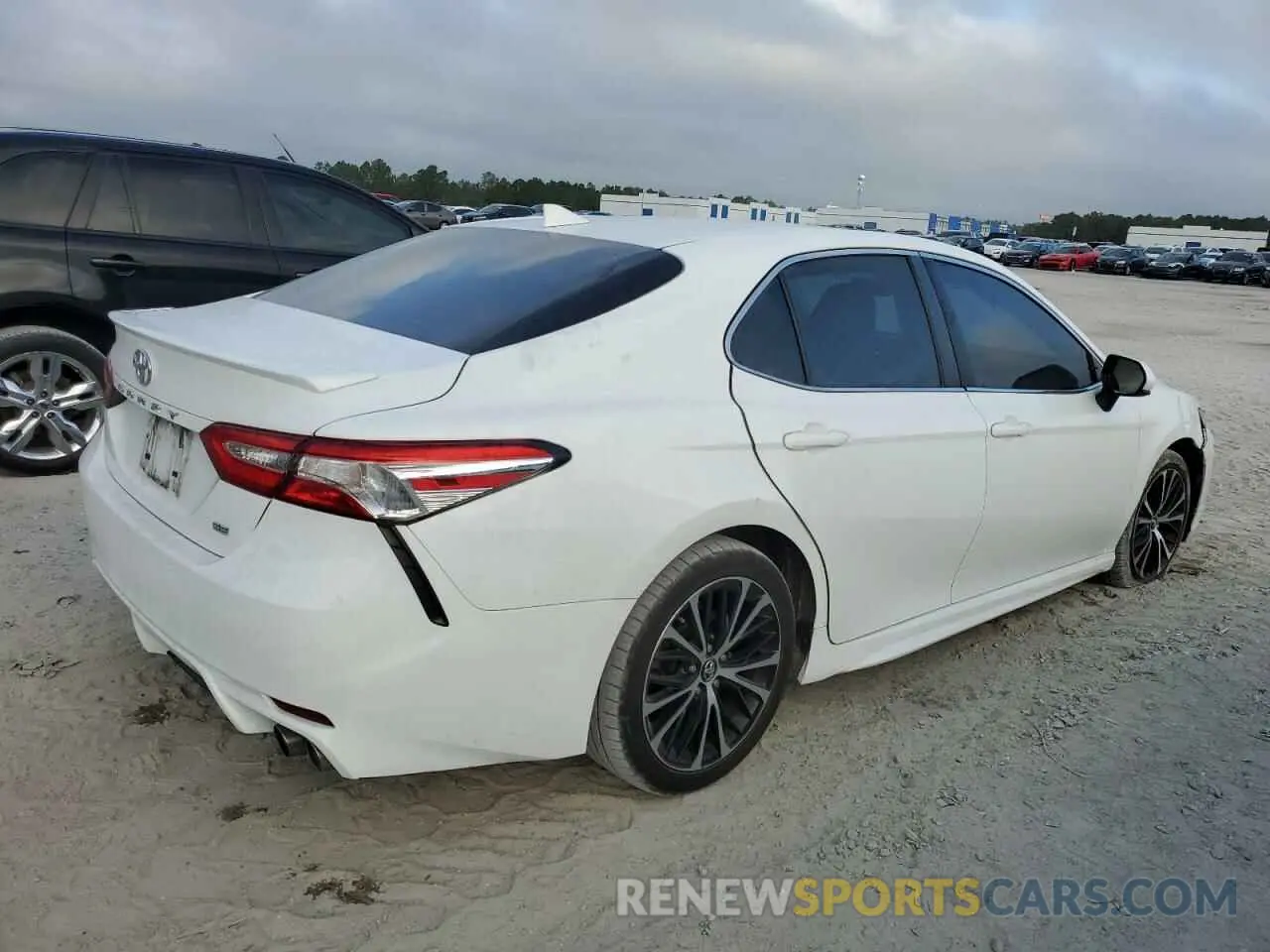 3 fotografías del automóvil dañado 4T1G11AK3LU918884 TOYOTA CAMRY 2020