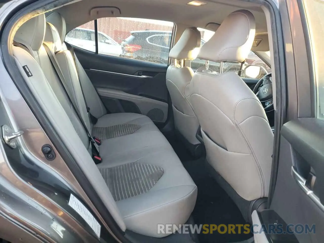 10 fotografías del automóvil dañado 4T1G11AK3LU932252 TOYOTA CAMRY 2020
