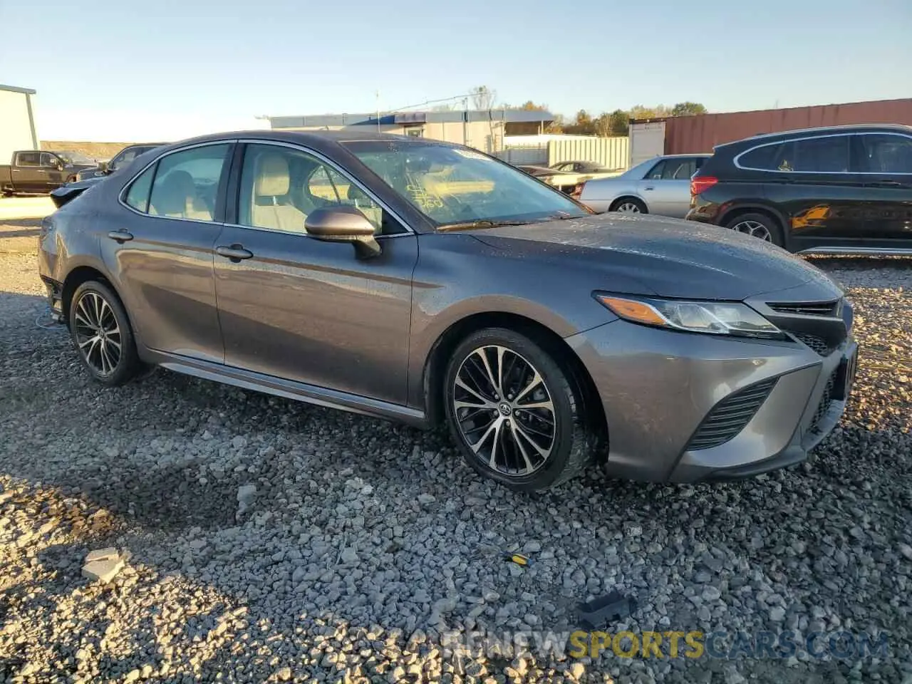 4 fotografías del automóvil dañado 4T1G11AK3LU932252 TOYOTA CAMRY 2020