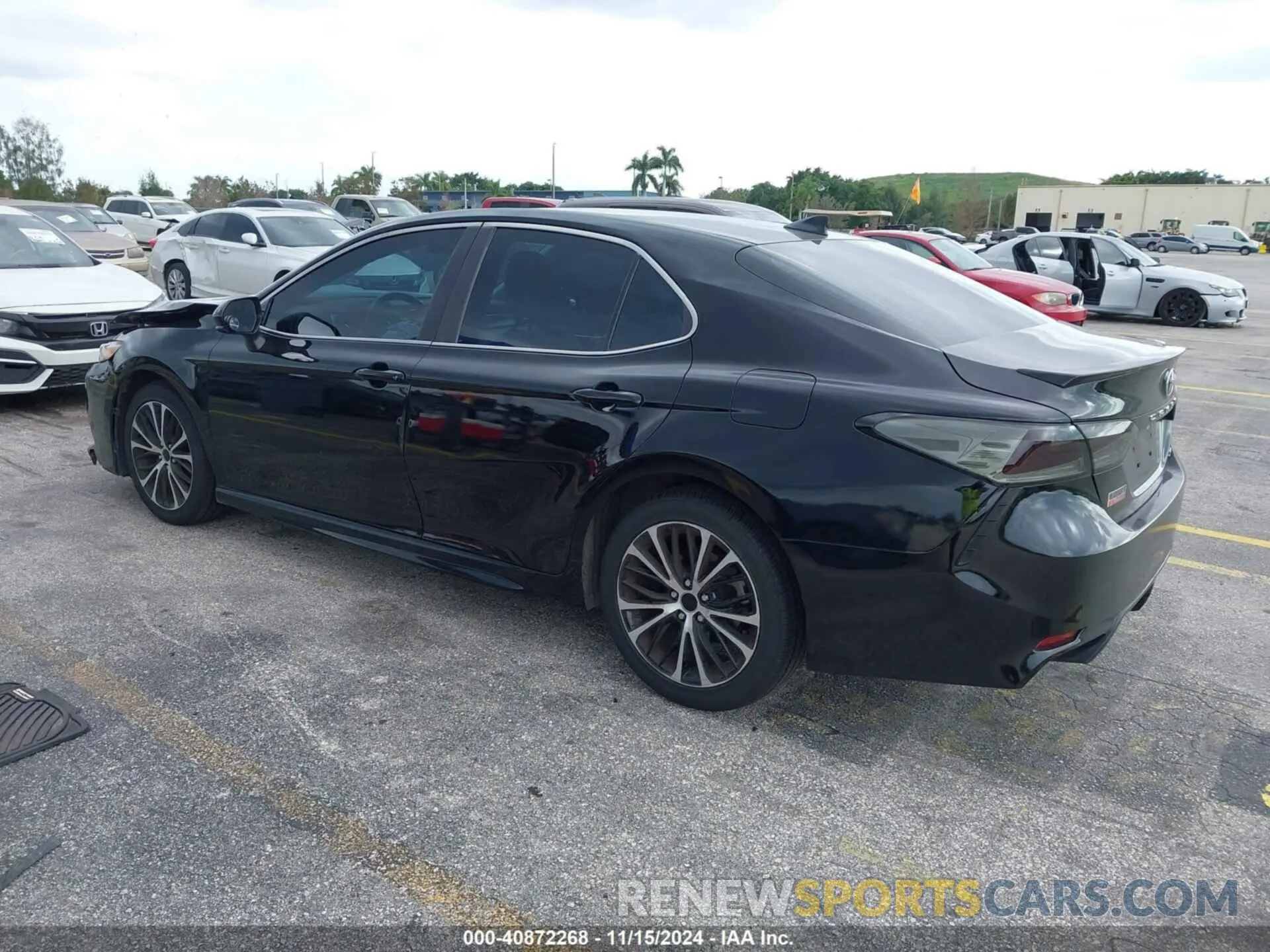 3 fotografías del automóvil dañado 4T1G11AK3LU933045 TOYOTA CAMRY 2020