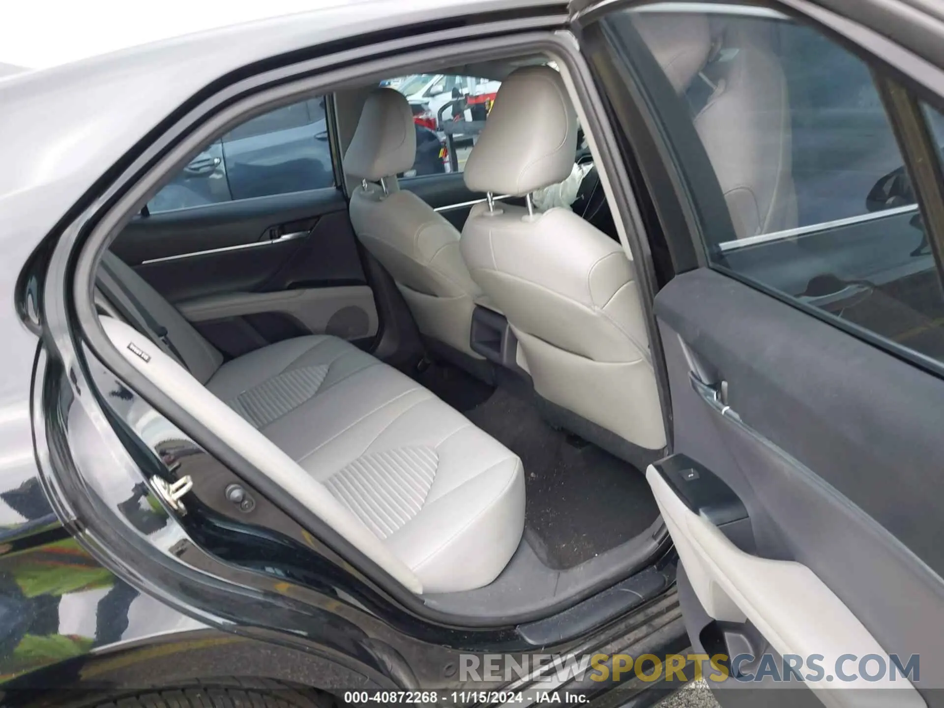8 fotografías del automóvil dañado 4T1G11AK3LU933045 TOYOTA CAMRY 2020