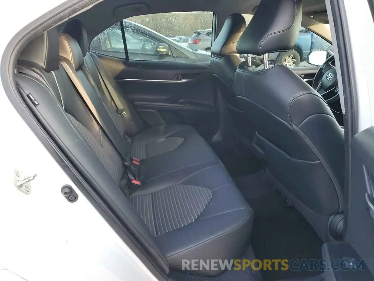10 fotografías del automóvil dañado 4T1G11AK3LU965932 TOYOTA CAMRY 2020