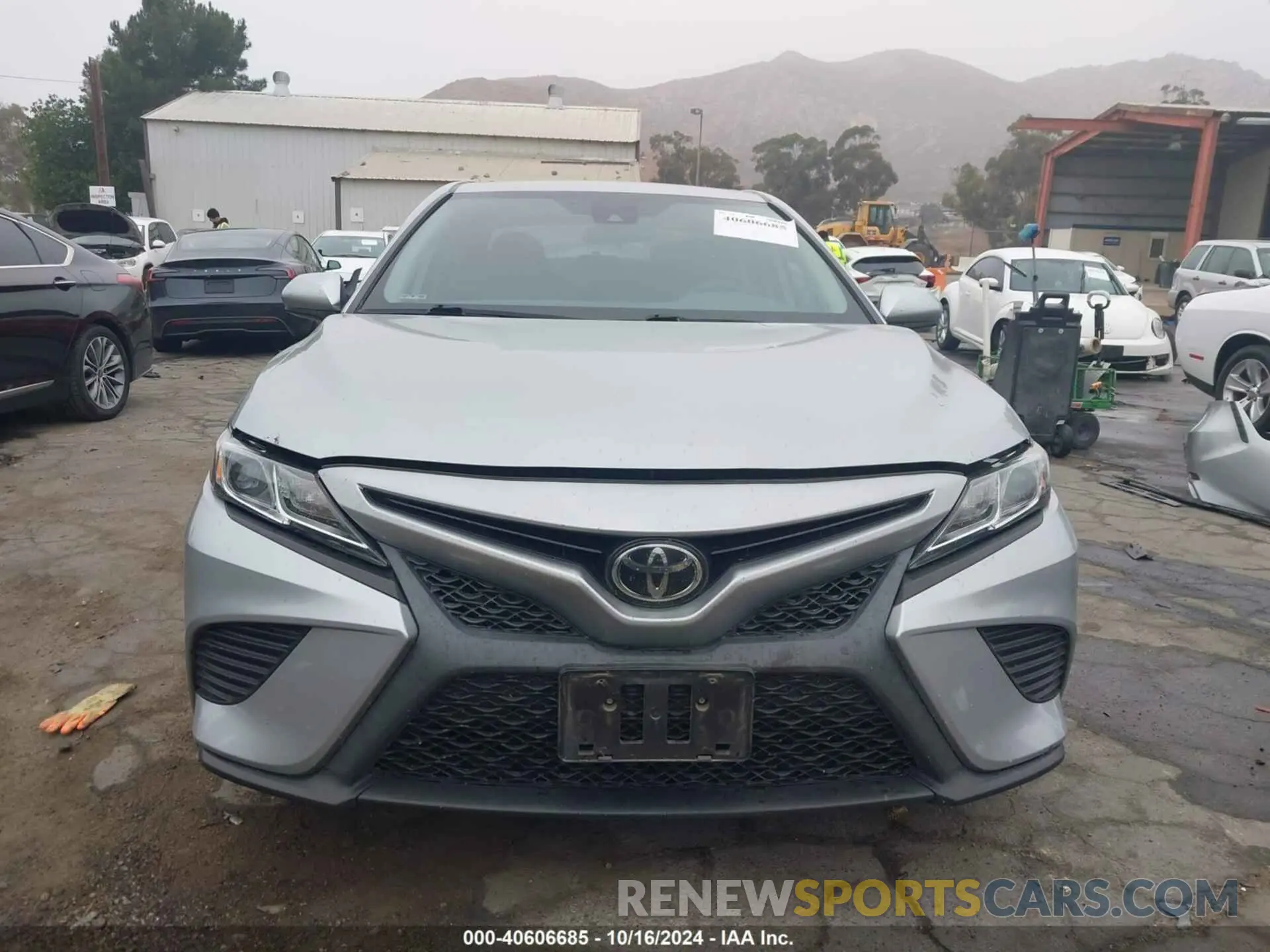 12 fotografías del automóvil dañado 4T1G11AK3LU982746 TOYOTA CAMRY 2020