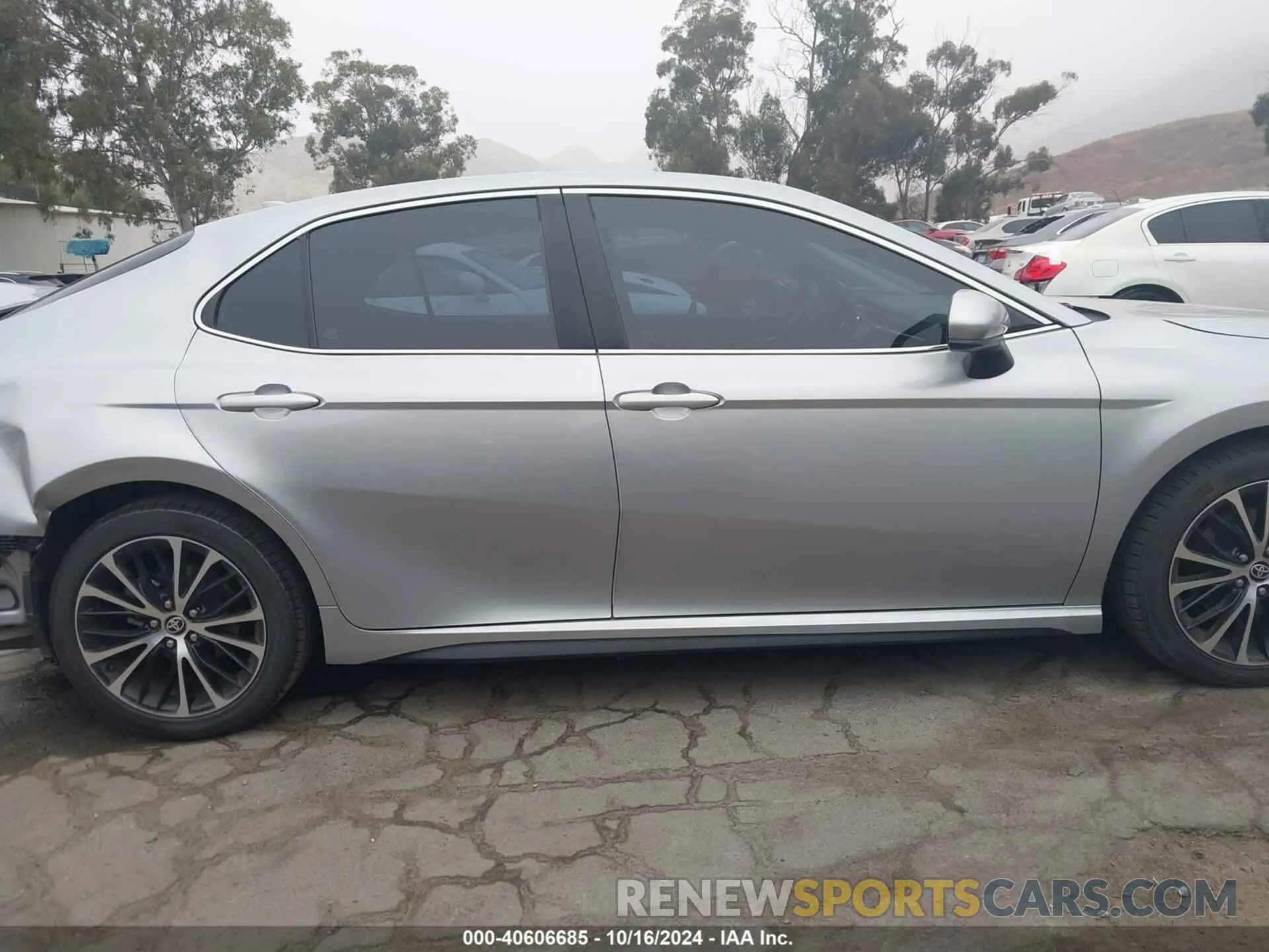 13 fotografías del automóvil dañado 4T1G11AK3LU982746 TOYOTA CAMRY 2020