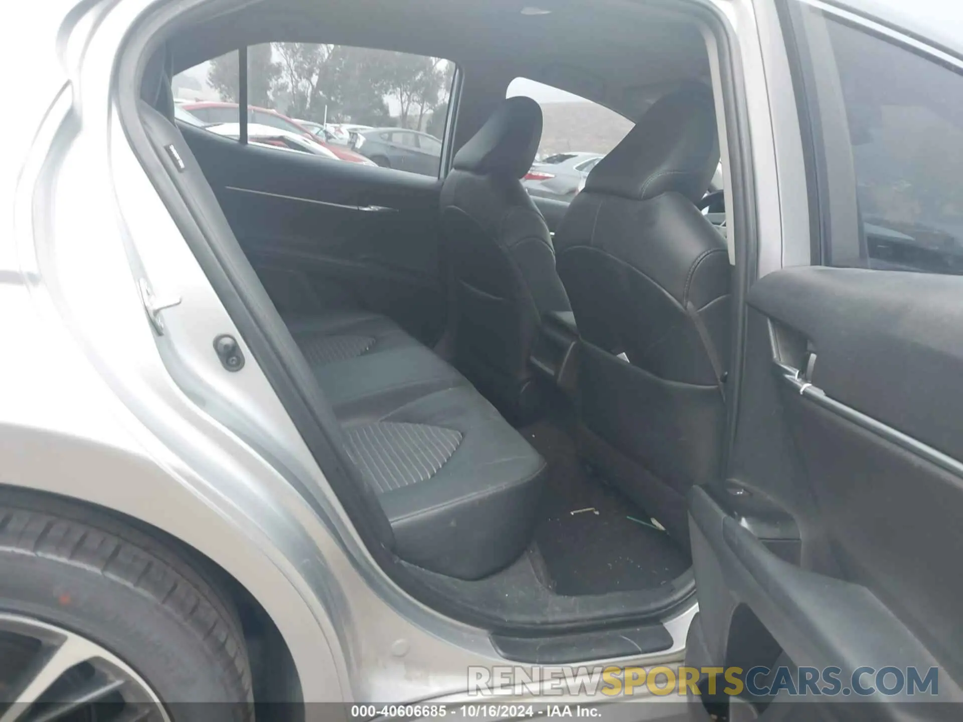 8 fotografías del automóvil dañado 4T1G11AK3LU982746 TOYOTA CAMRY 2020
