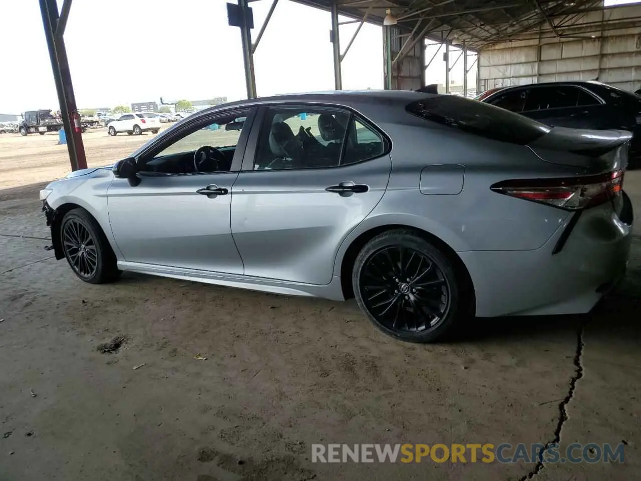 2 fotografías del automóvil dañado 4T1G11AK4LU302224 TOYOTA CAMRY 2020