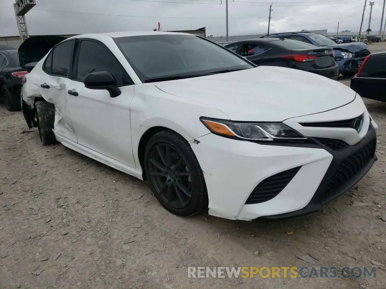 1 fotografías del automóvil dañado 4T1G11AK4LU311800 TOYOTA CAMRY 2020