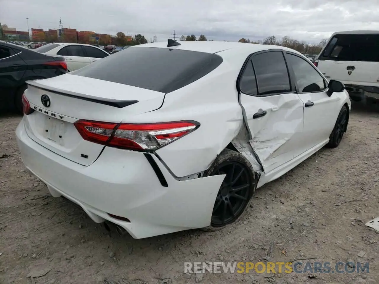 4 fotografías del automóvil dañado 4T1G11AK4LU311800 TOYOTA CAMRY 2020