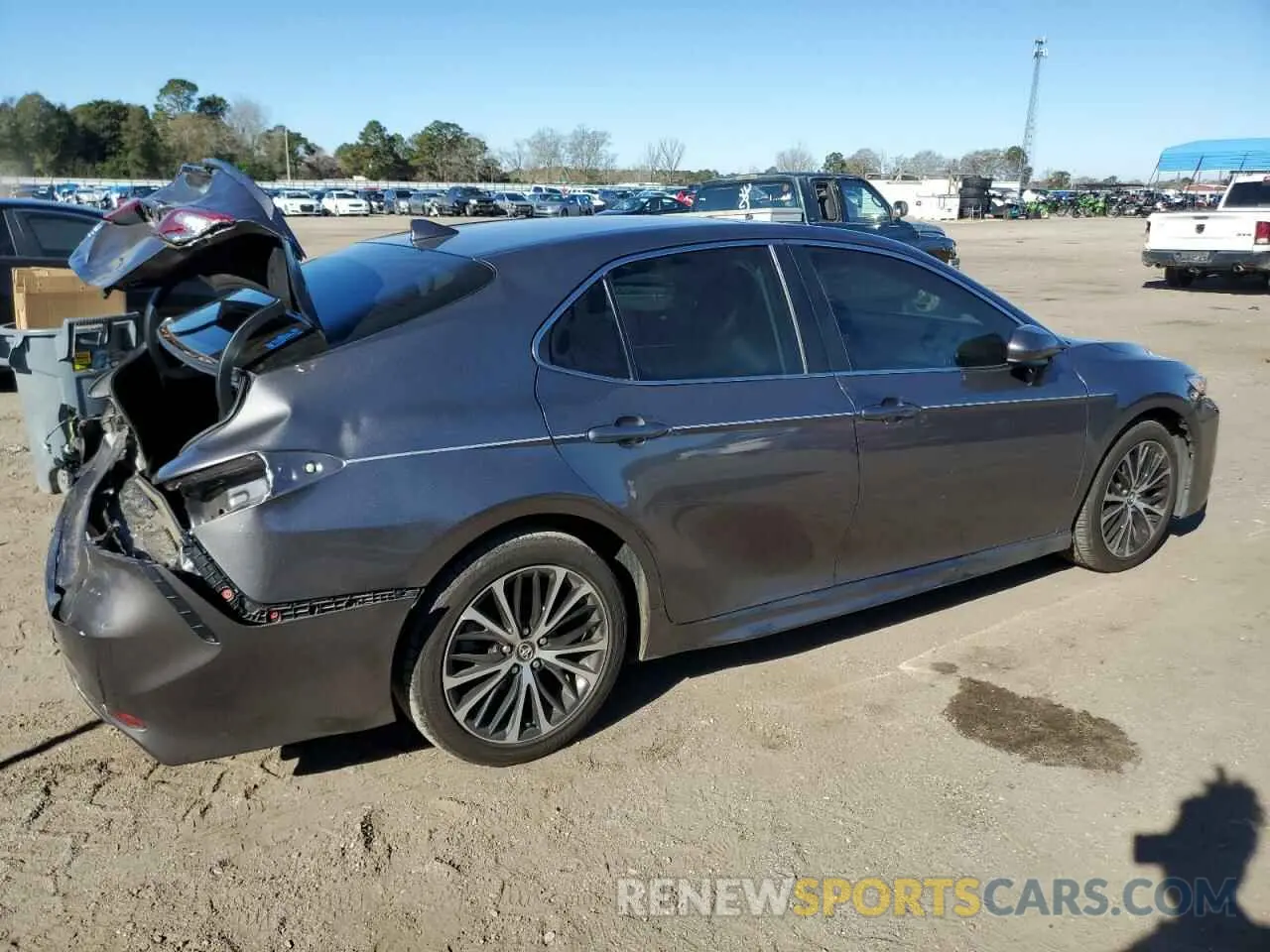 3 fotografías del automóvil dañado 4T1G11AK4LU314454 TOYOTA CAMRY 2020