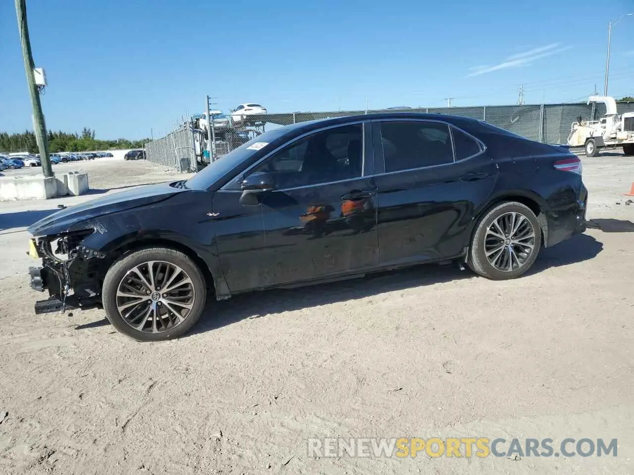 1 fotografías del automóvil dañado 4T1G11AK4LU320500 TOYOTA CAMRY 2020