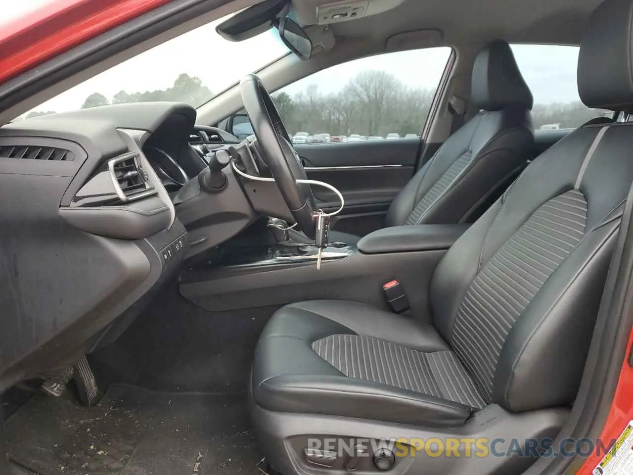 7 fotografías del automóvil dañado 4T1G11AK4LU327513 TOYOTA CAMRY 2020
