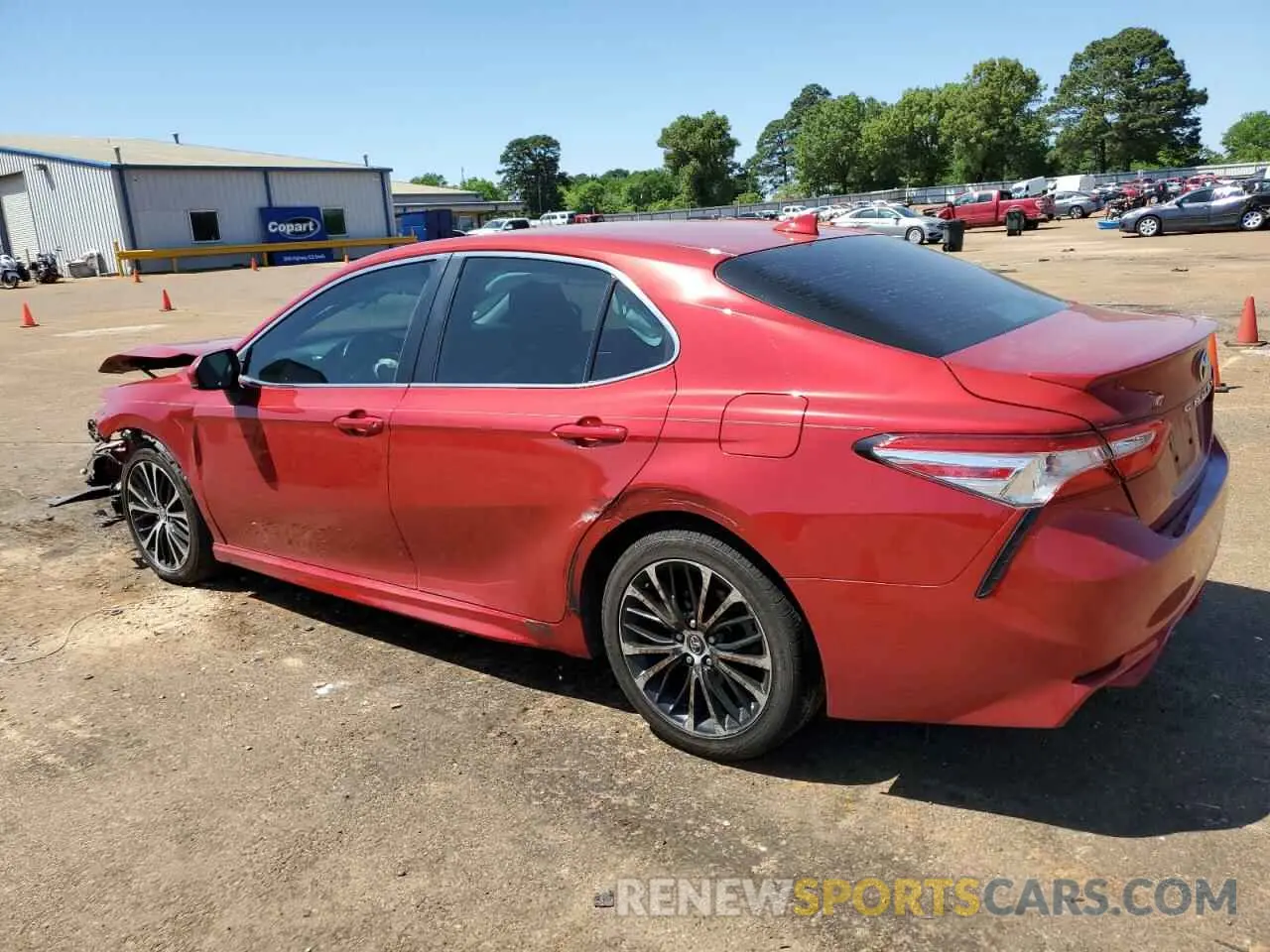 2 fotografías del automóvil dañado 4T1G11AK4LU328547 TOYOTA CAMRY 2020