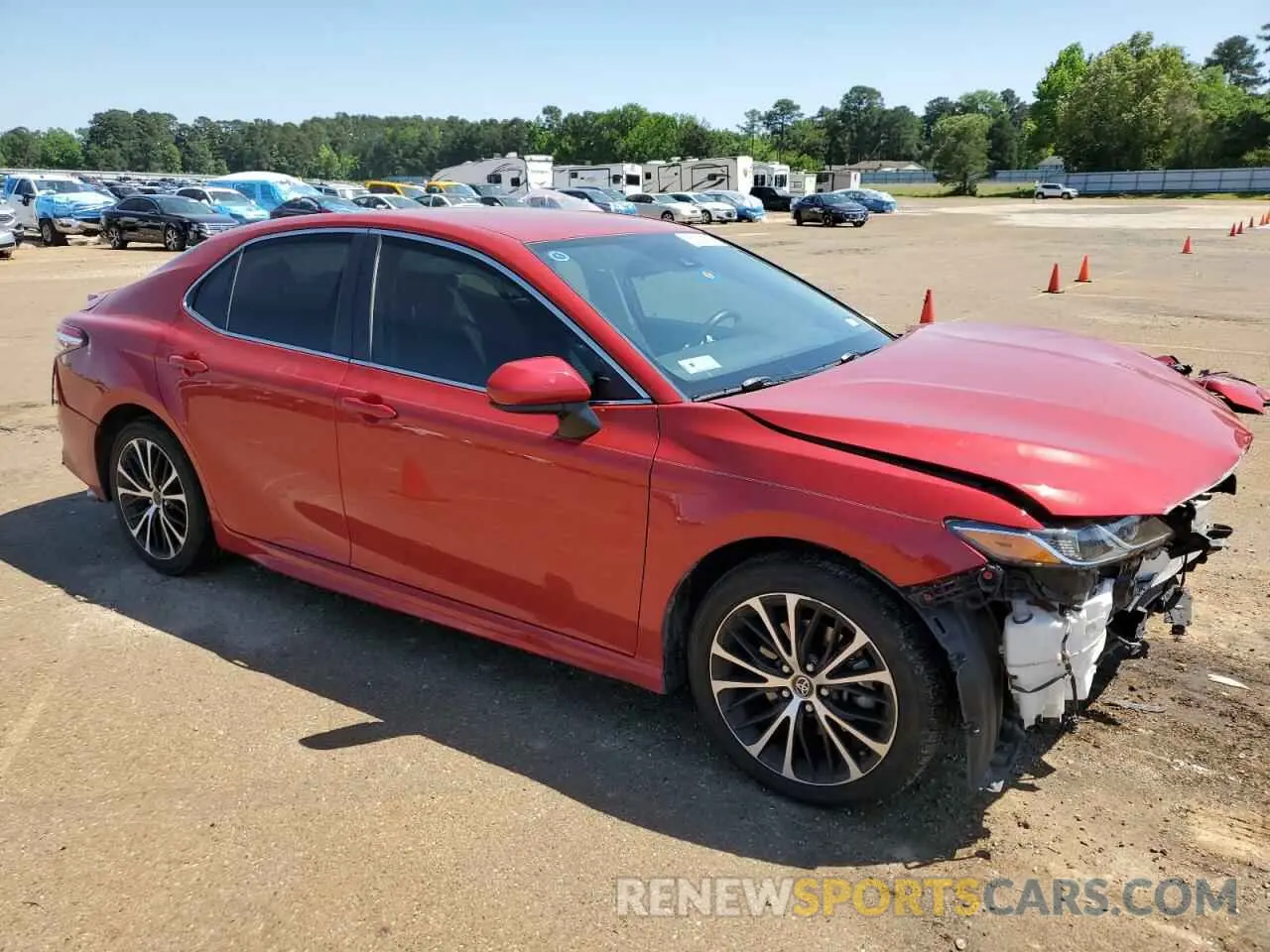 4 fotografías del automóvil dañado 4T1G11AK4LU328547 TOYOTA CAMRY 2020