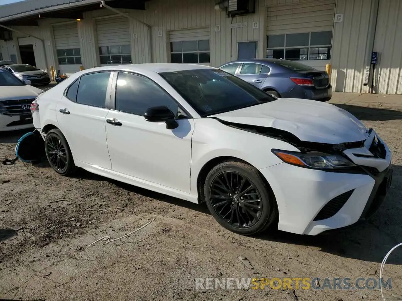 4 fotografías del automóvil dañado 4T1G11AK4LU329911 TOYOTA CAMRY 2020