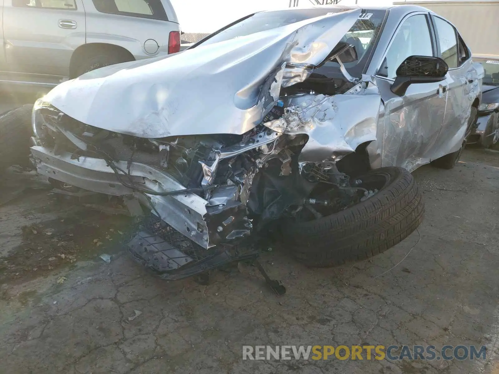 9 fotografías del automóvil dañado 4T1G11AK4LU330296 TOYOTA CAMRY 2020