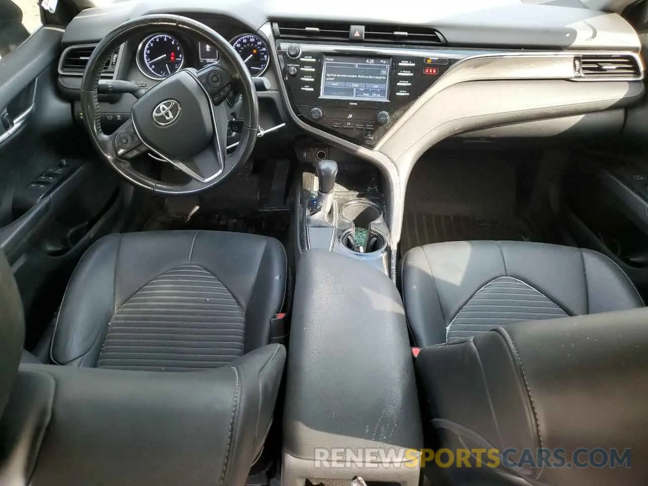 8 fotografías del automóvil dañado 4T1G11AK4LU339287 TOYOTA CAMRY 2020