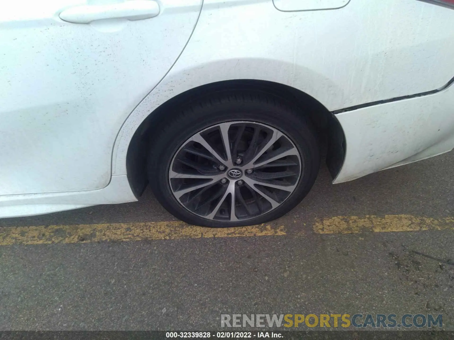 13 fotografías del automóvil dañado 4T1G11AK4LU348023 TOYOTA CAMRY 2020