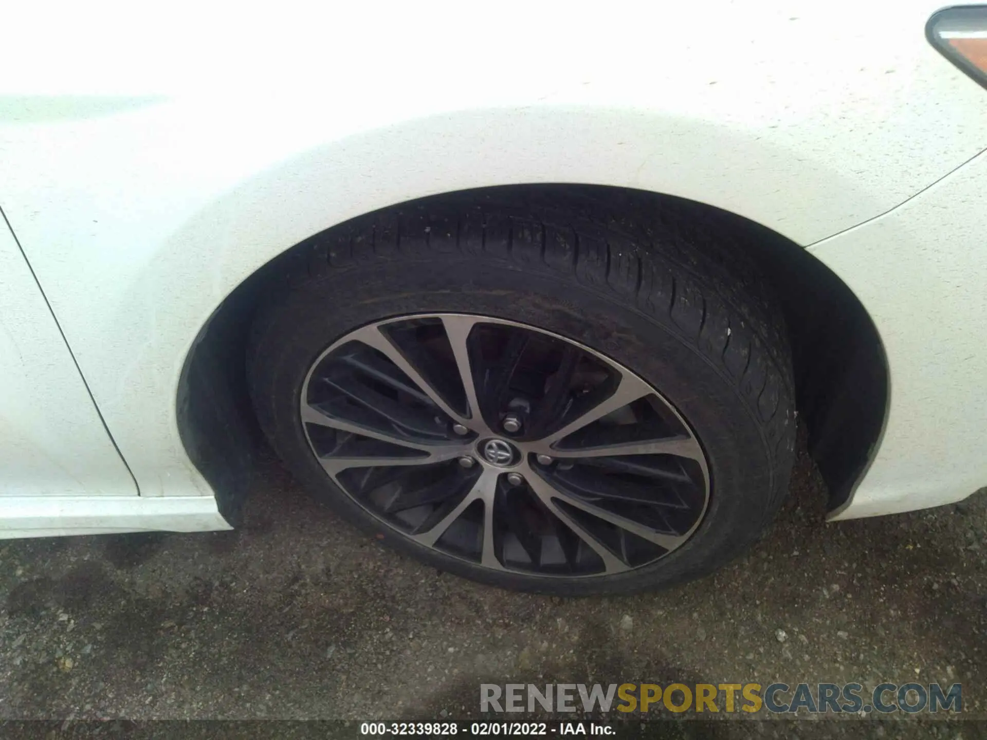 14 fotografías del automóvil dañado 4T1G11AK4LU348023 TOYOTA CAMRY 2020
