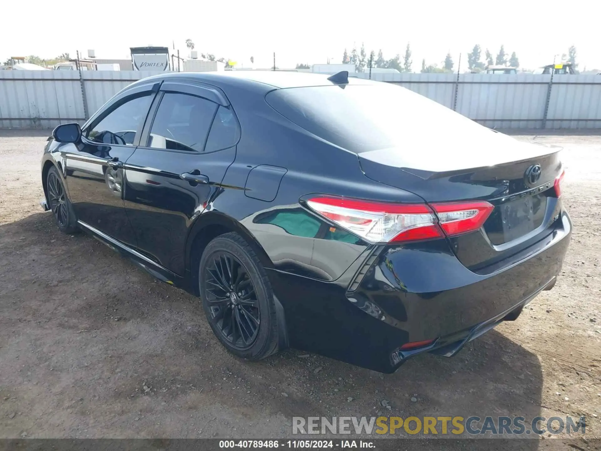 3 fotografías del automóvil dañado 4T1G11AK4LU348362 TOYOTA CAMRY 2020